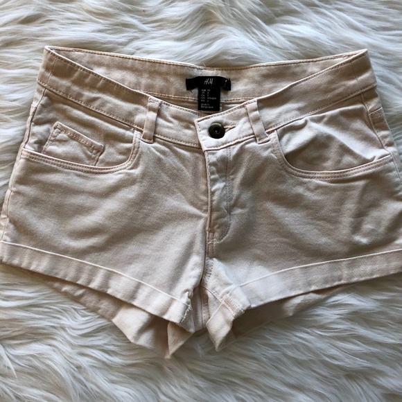 [97] H&M Light Pink Stretchy Denim Shorts - Picture 2 of 5